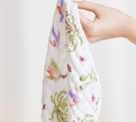 Красивый зеленый флористический бамбук хлопка ткани 190gsm марли Swaddle одеяло