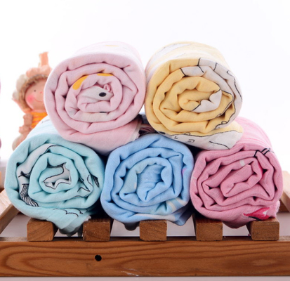 Естественная Crinkled одежда 57 ткани марли муслина младенцев медленно двигает Breathable