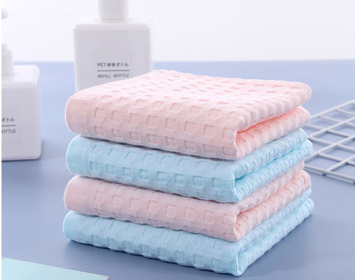 Яркая картина крепирует ткань жаккарда 100 хлопок 3 слоя